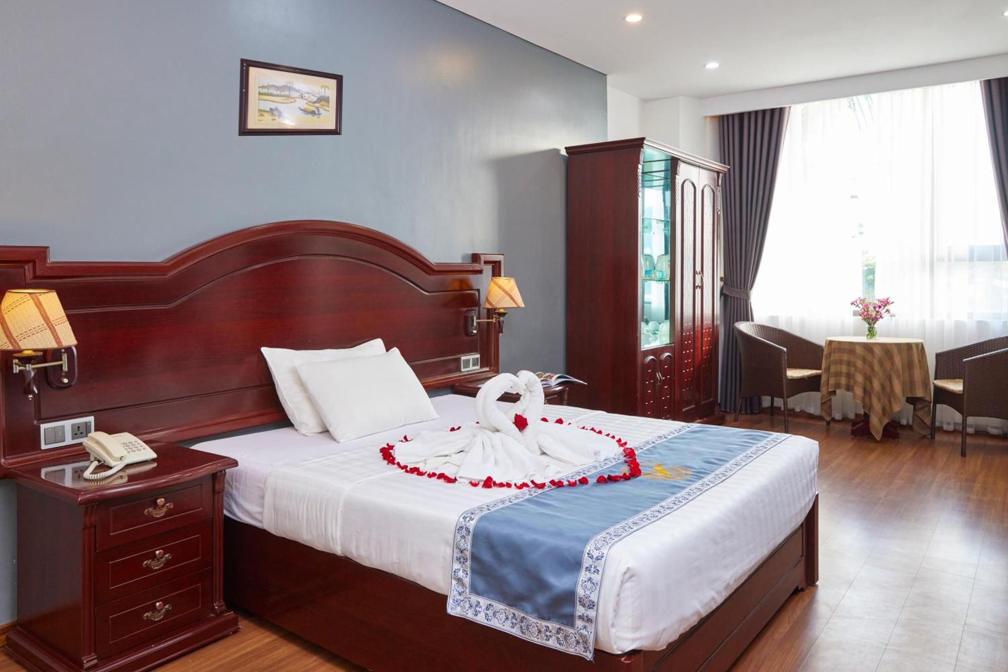 Hotel Gieng Ngoc Sea Moutain View Cat Ba Dong Khe Sau Exterior foto