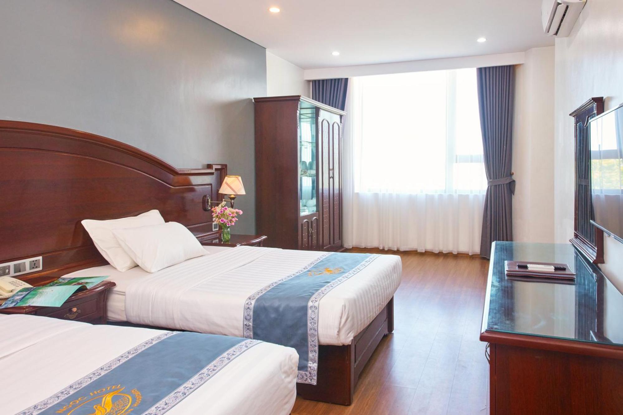 Hotel Gieng Ngoc Sea Moutain View Cat Ba Dong Khe Sau Exterior foto